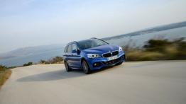 BMW 220i Gran Tourer (2015) - widok z przodu
