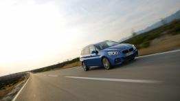BMW 220i Gran Tourer (2015) - widok z przodu