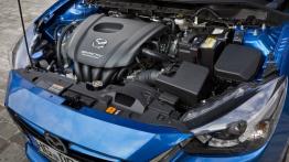 Mazda 2 III SKYACTIV-G 1.5 (2015) - maska otwarta