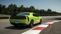 Dodge Challenger III Facelifting (2015) - widok z tyłu