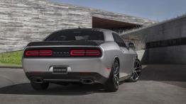 Dodge Challenger III Facelifting (2015) - widok z tyłu