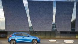 Mazda 2 III SKYACTIV-G 1.5 (2015) - prawy bok