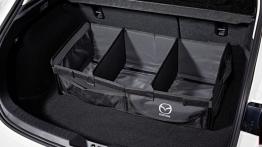 Mazda 2 III (2015) - bagażnik, akcesoria