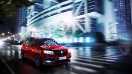 Renault Sandero R.S. 2.0 (2015) - widok z przodu