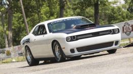 Dodge Challenger Drag Pak Test Vehicle (2015) - widok z przodu