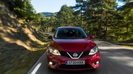 Nissan Pulsar 1.6 DIG-T (2015) - widok z przodu