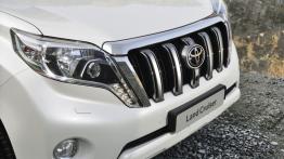Toyota Land Cruiser VI MPV Faceliting 3.0 D-4D PowerBoost 225KM 165kW 2013-2015