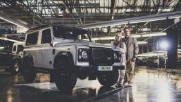 Land Rover Defender 2,000,000 (2015) - taśma produkcyjna