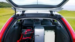 Citroen C5 - tył - bagażnik otwarty