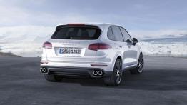 Porsche Cayenne Turbo S Facelifting (2015) - widok z tyłu