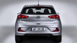 Hyundai i20 II Coupe (2015) - widok z tyłu