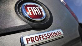 Fiat Doblo III Facelifting (2015) - emblemat