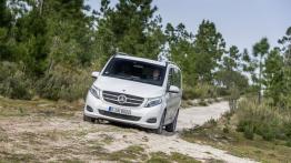 Mercedes klasy V II 250 BlueTEC 4MATIC (2015) - widok z przodu