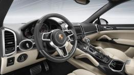 Porsche Cayenne Turbo S Facelifting (2015) - pełny panel przedni