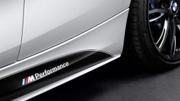 BMW serii 2 Cabrio M Performance (2015) - lewy próg boczny
