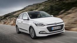Hyundai i20 II Hatchback Kappa 1.4 MPI (2015) - widok z przodu