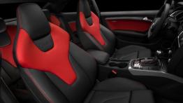 Audi RS 5 Coupe Sport Edition (2015) - widok ogólny wnętrza z przodu