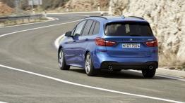 BMW 220i Gran Tourer (2015) - widok z tyłu