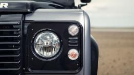 Land Rover Defender Autobiography Edition (2015) - lewy przedni reflektor - wyłączony