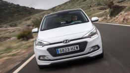 Hyundai i20 II Hatchback Kappa 1.4 MPI (2015) - widok z przodu