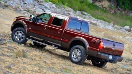 Ford serii F Super Duty 2015 - widok z tyłu