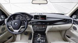BMW X5 III xDrive40e (2015) - pełny panel przedni