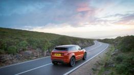 Range Rover Evoque Autobiography (2015) - widok z tyłu