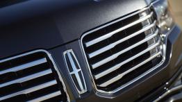 Lincoln Navigator III L Facelifting (2015) - logo
