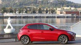 Mazda 2 III SKYACTIV-G 1.5 (2015) - prawy bok