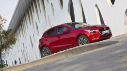 Mazda 2 III SKYACTIV-G 1.5 (2015) - prawy bok