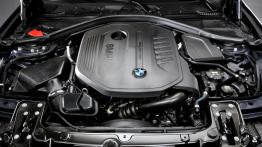 BMW 340i Sport Line F30 Sedan Facelifting (2015) - silnik