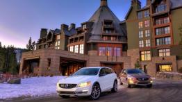 Volvo V60 Cross Country (2015) - widok z przodu