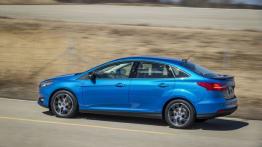 Ford Focus III Sedan Facelifting (2015) - lewy bok