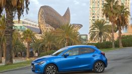 Mazda 2 III SKYACTIV-G 1.5 (2015) - lewy bok
