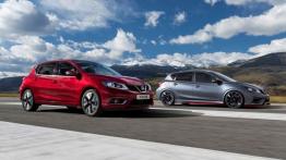Nissan Pulsar 1.6 DIG-T (2015) - prawy bok