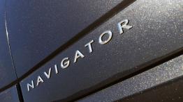 Lincoln Navigator III L Facelifting (2015) - emblemat boczny