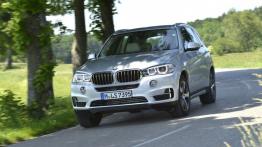 BMW X5 III xDrive40e (2015) - widok z przodu