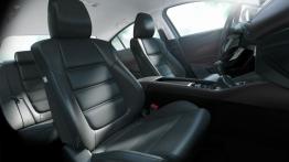 Mazda 6 III Sedan Facelifting (2015) - fotel pasażera, widok z przodu