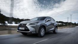 Lexus NX 200t Luxury (2015) - lewy bok