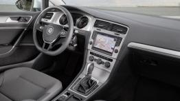 Volkswagen Golf VII Hatchback 5d TSI BlueMotion (2015) - pełny panel przedni