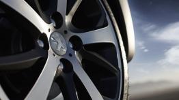 Peugeot 208 Hatchback 5d Facelifting BlueHDi Ice Grey (2015) - koło