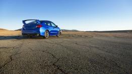 Subaru WRX STI (2015) - widok z tyłu