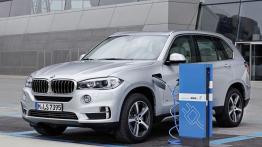 BMW X5 III xDrive40e (2015) - widok z przodu