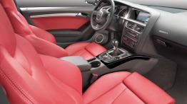 Audi S5 - widok ogólny wnętrza z przodu