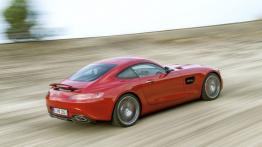 Mercedes-AMG GT S (2015) - widok z tyłu