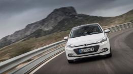 Hyundai i20 II Hatchback Kappa 1.4 MPI (2015) - widok z przodu