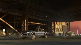 Ford serii F Super Duty 2015 - lewy bok