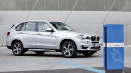 BMW X5 III xDrive40e (2015) - prawy bok