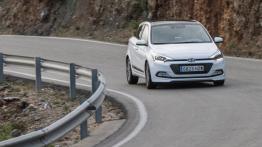 Hyundai i20 II Hatchback Kappa 1.4 MPI (2015) - widok z przodu