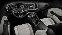 Dodge Challenger III Facelifting (2015) - pełny panel przedni